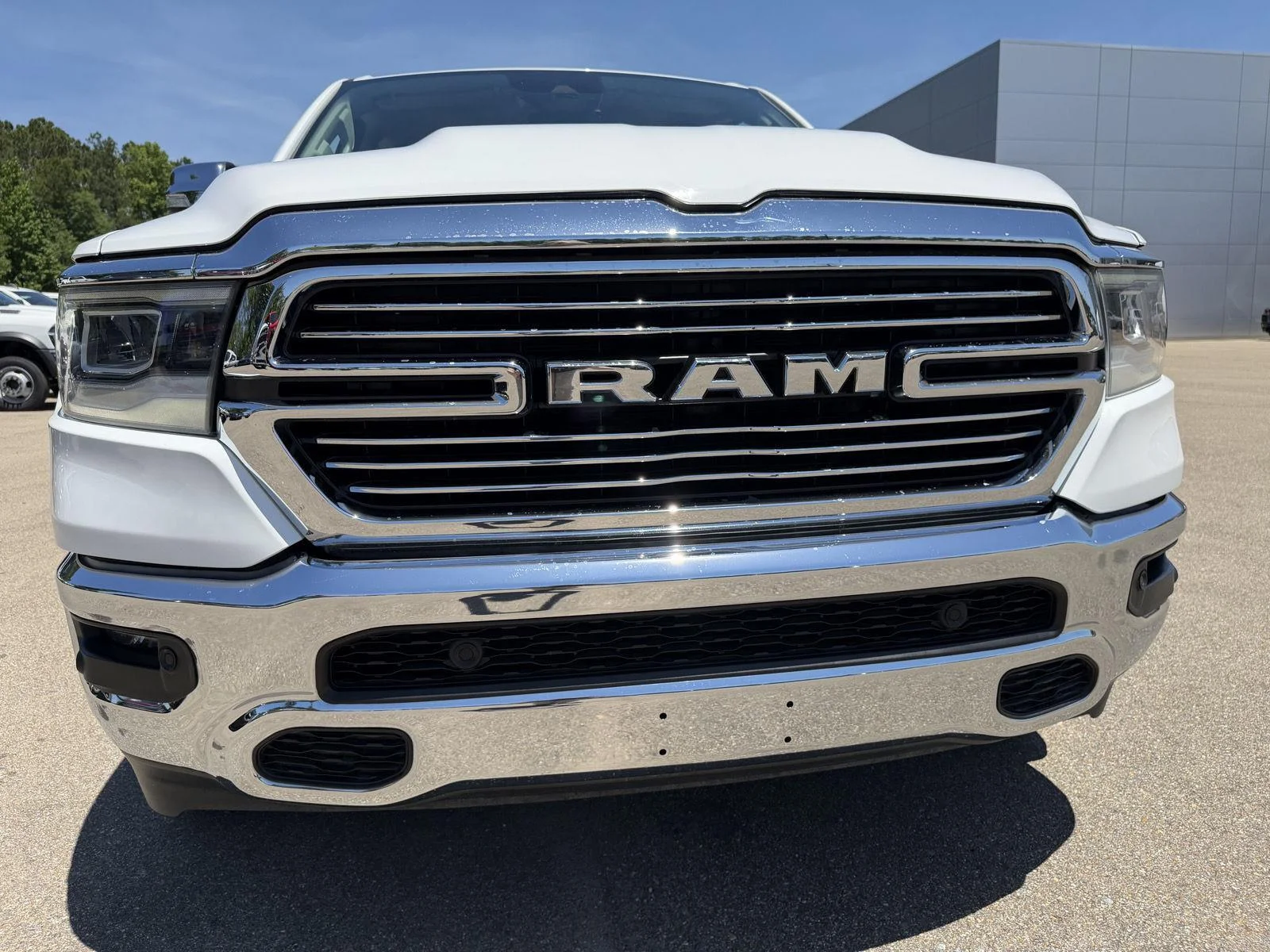 Used 2022 Bright White Clearcoat Ram Laramie image 23
