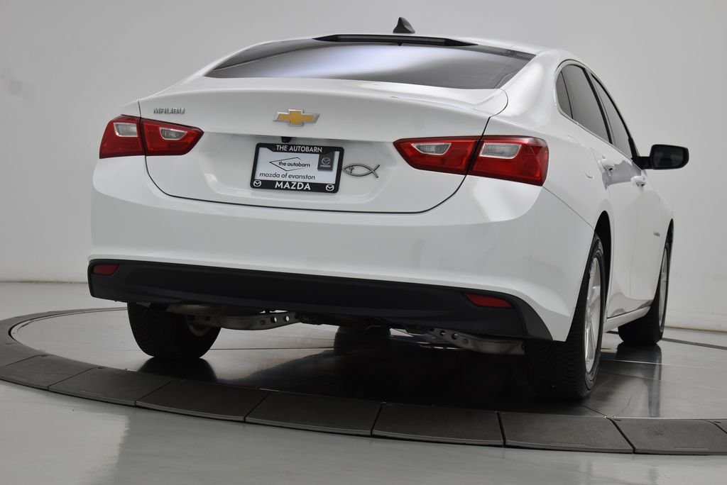 Used 2019 Summit White Chevrolet LS image 22