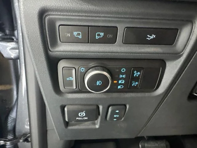 Used 2023 Gray Ford Lariat image 17