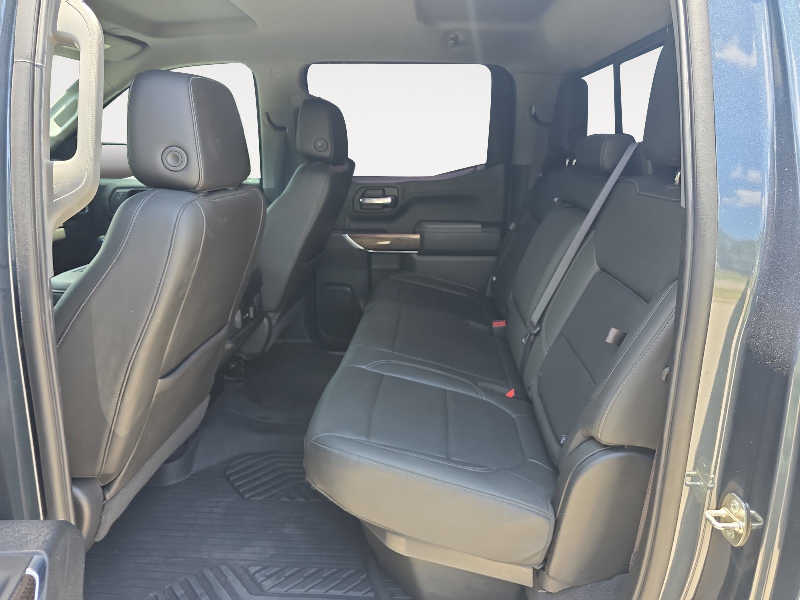 Used 2020 Shadow Gray Metallic Chevrolet RST image 22