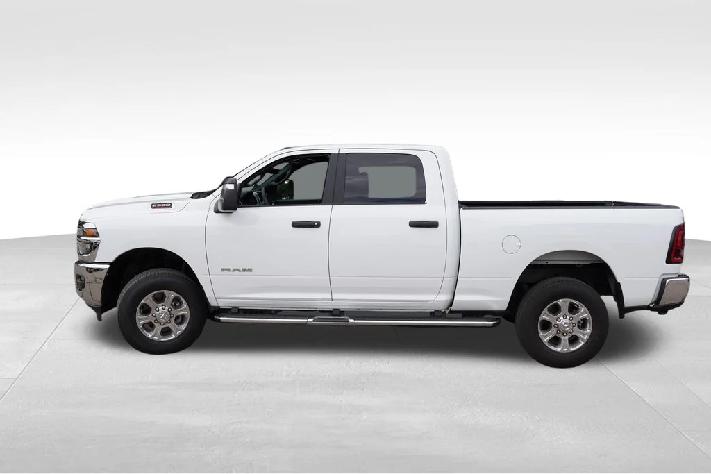 Certified Used 2026 Bright White Clearcoat Ram Big Horn image 9