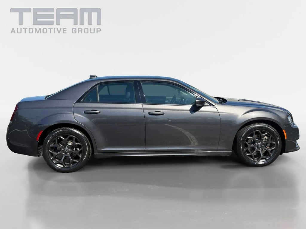 Used 2022 Gray Chrysler Touring image 8
