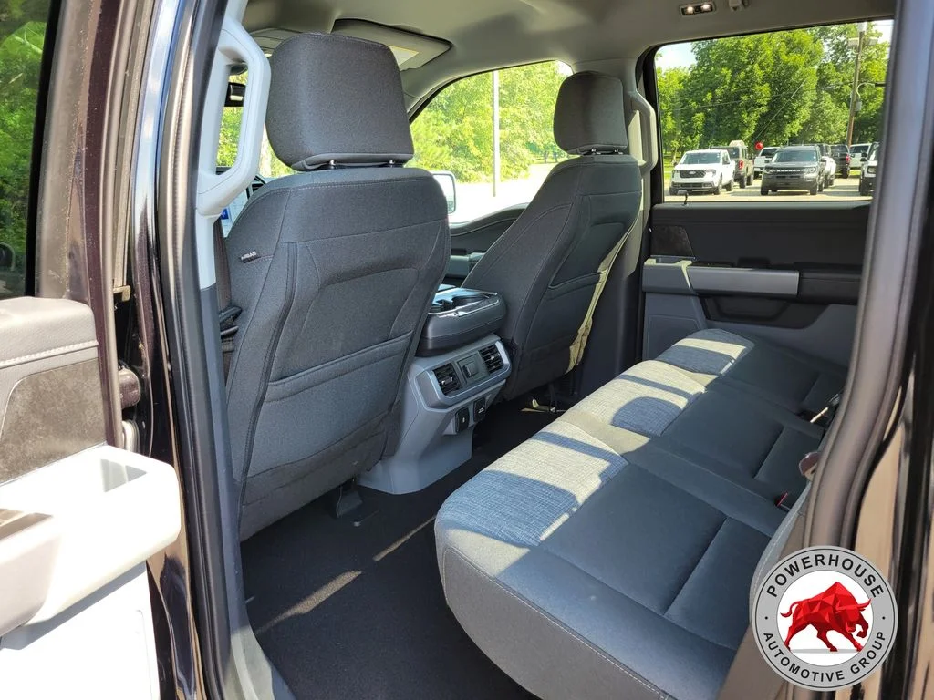 Used 2022 Black Ford XLT image 14