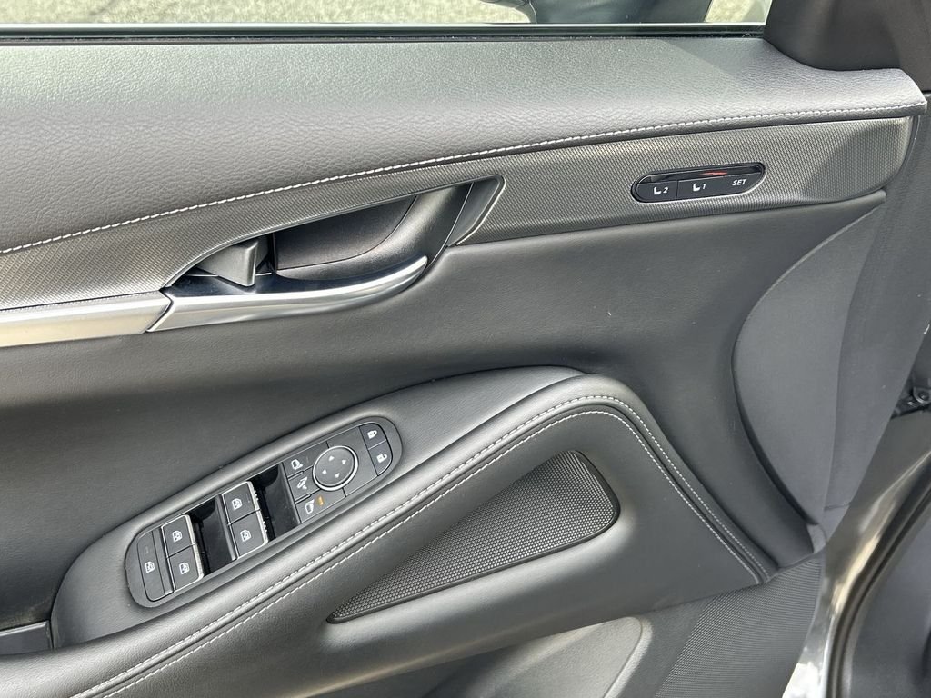 Certified Used 2023 Gray INFINITI LUXE image 16