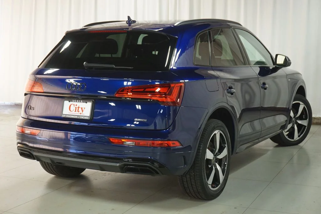 Used 2023 Navarra Blue Metallic Audi 45 S line Premium image 12