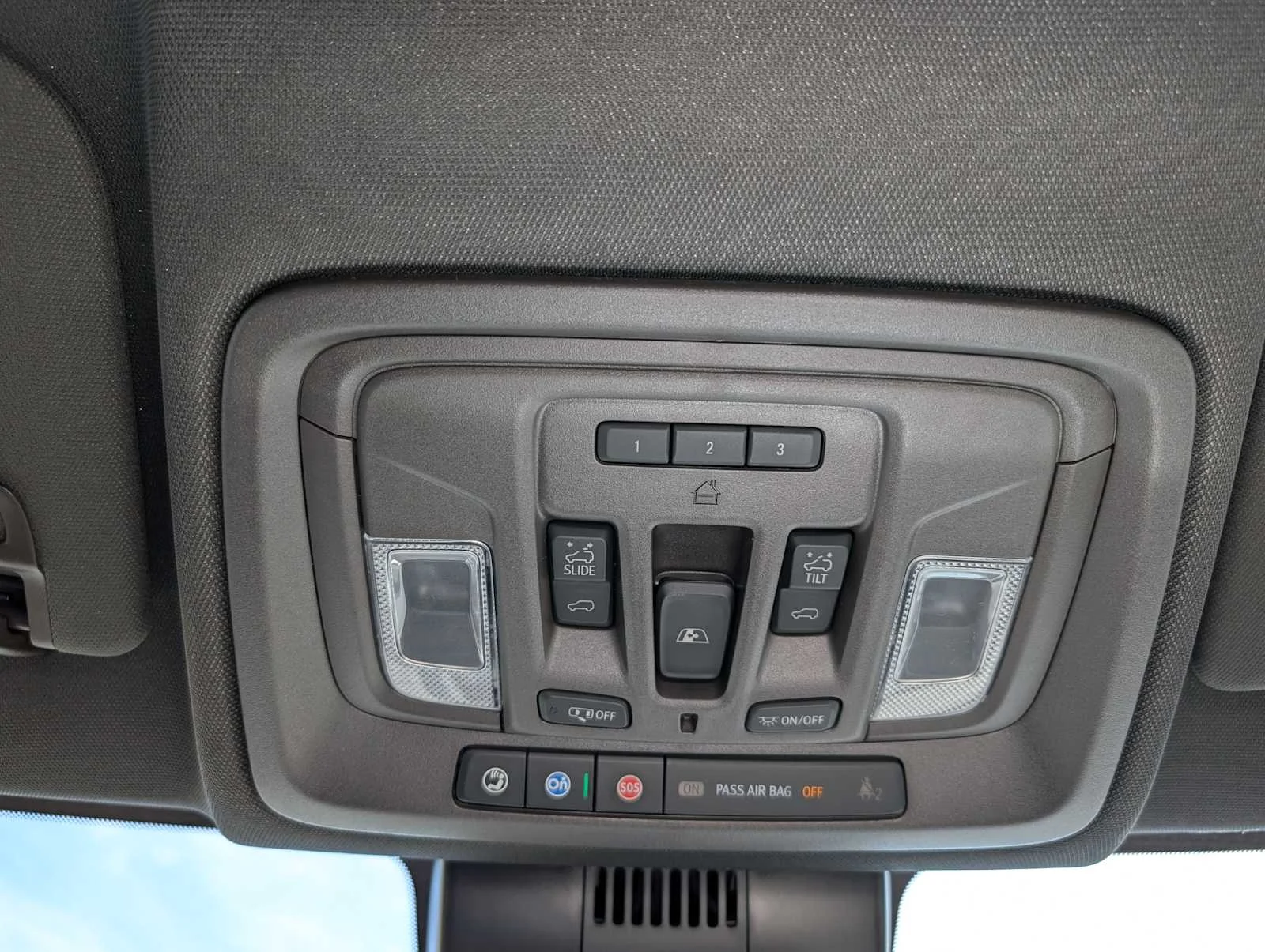 New 2026 Summit White GMC SLT image 30