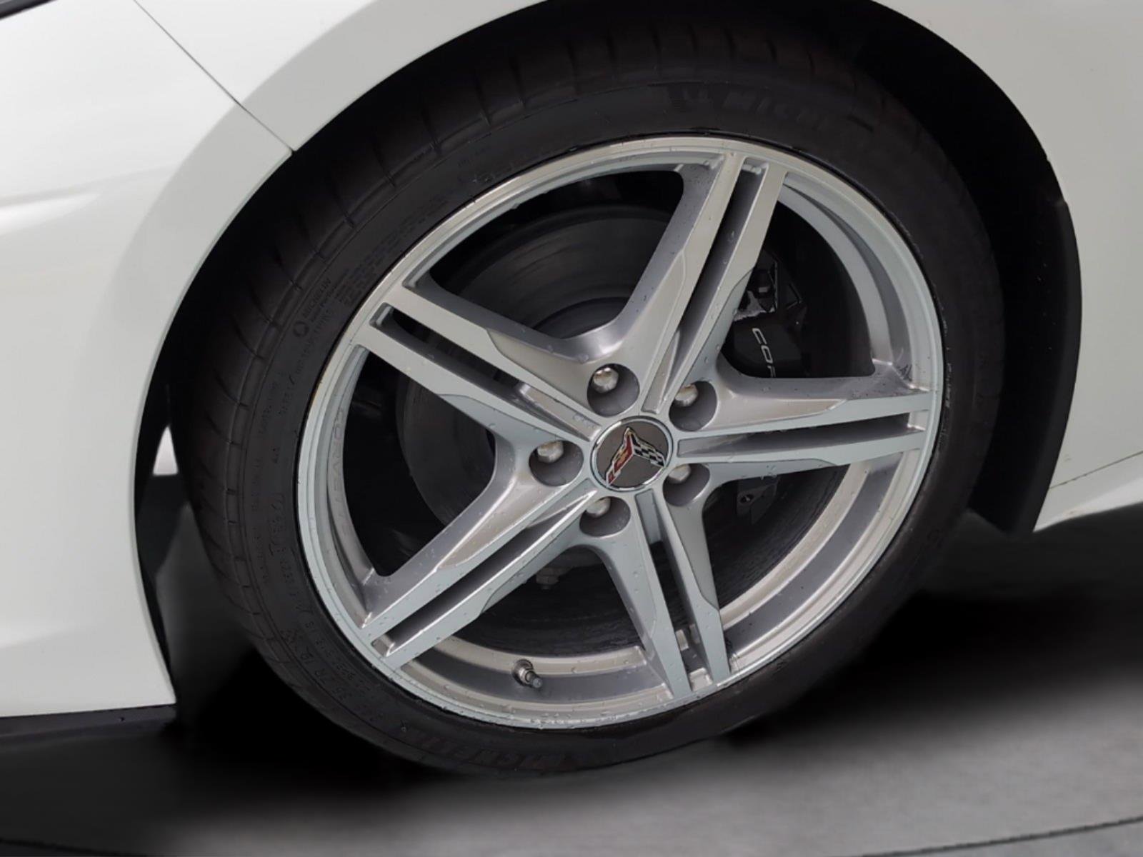 New 2026 Arctic White Chevrolet 2LT image 33