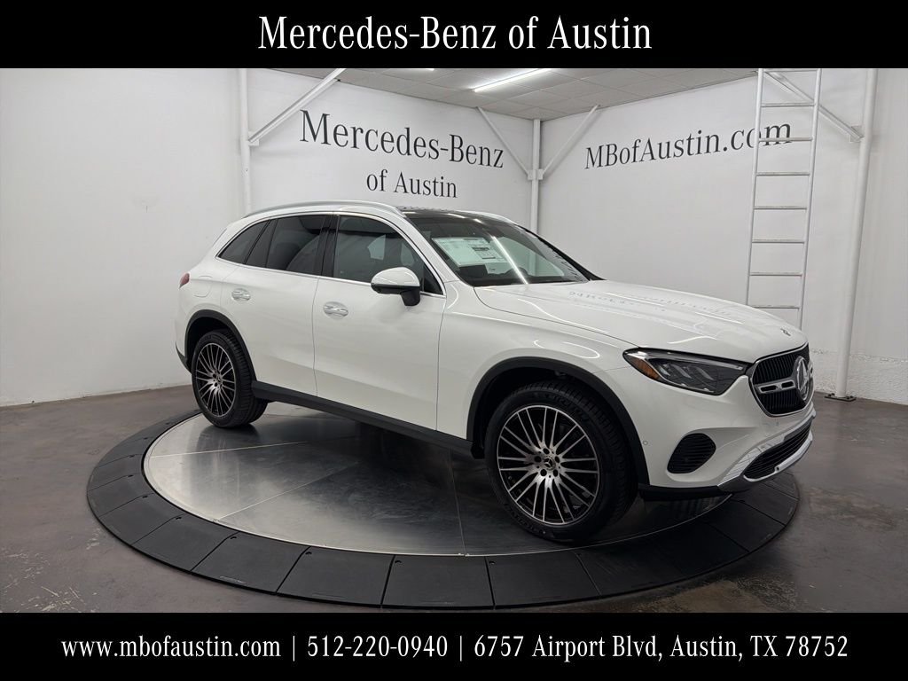 2026 Mercedes-Benz GLC GLC 300's photo