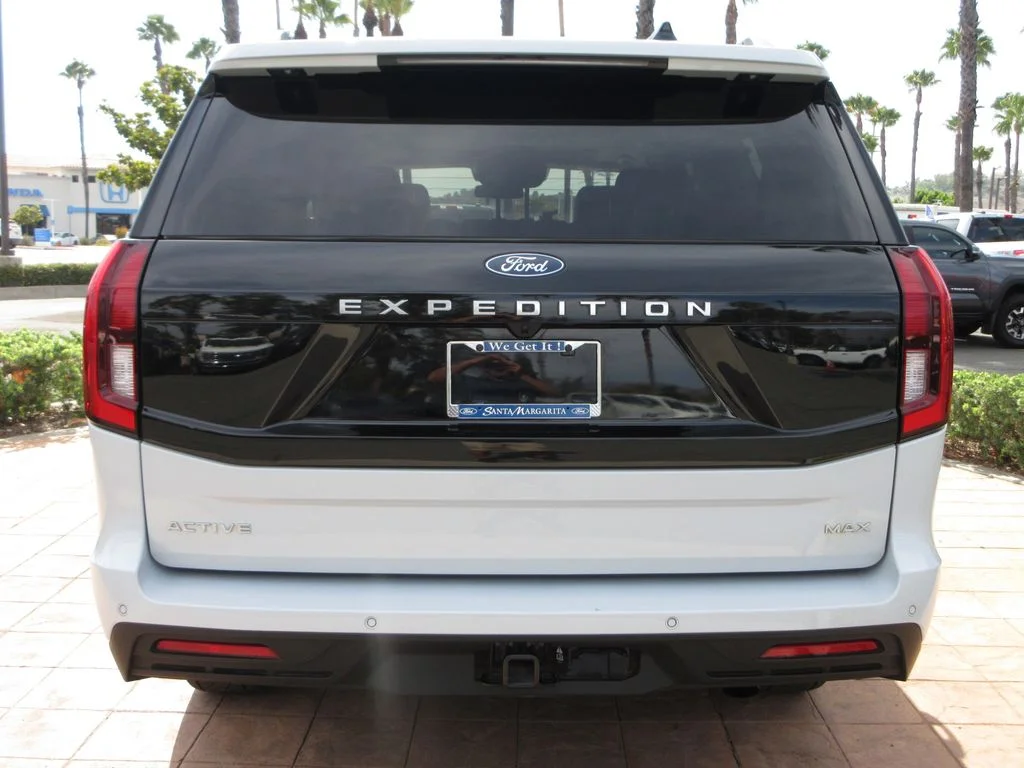 Certified Used 2025 Space Silver Ford Active image 3