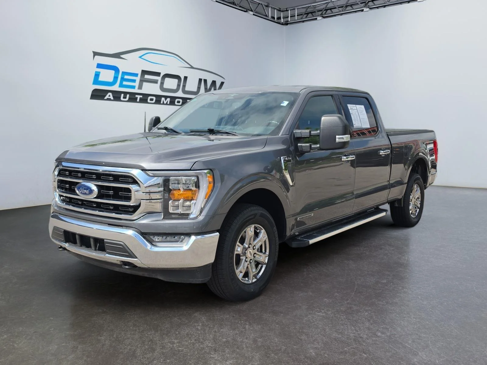 Used 2023 Carbonized Gray Ford XLT image 7