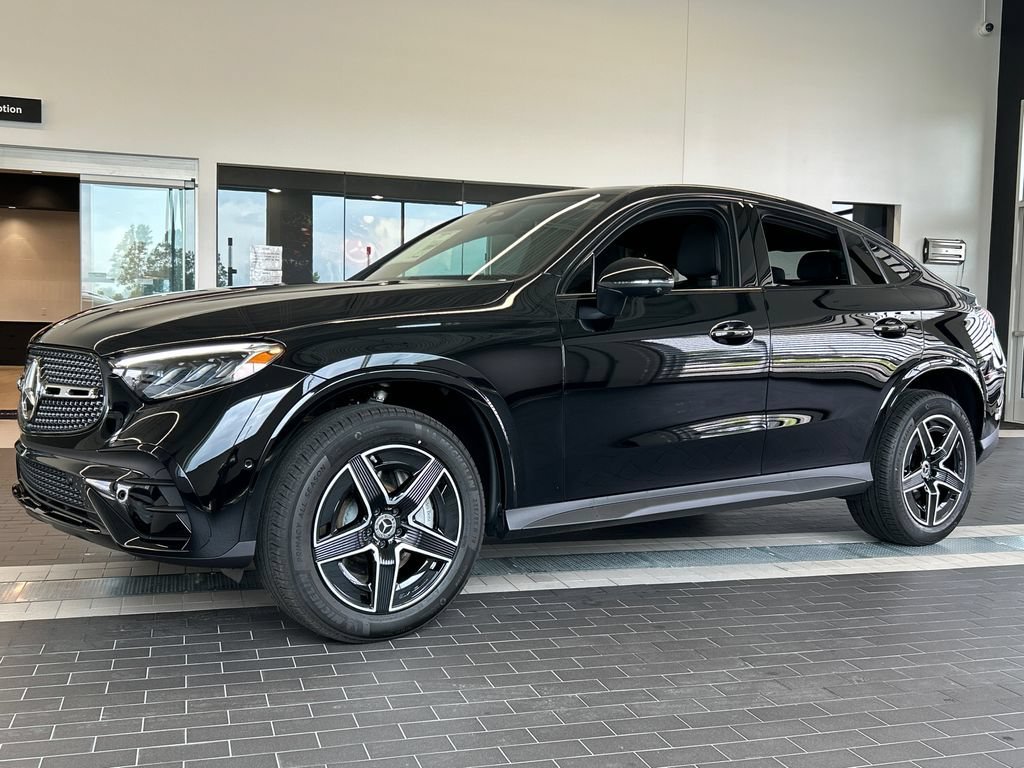 New 2027 Black Mercedes-Benz GLC 300 image 37