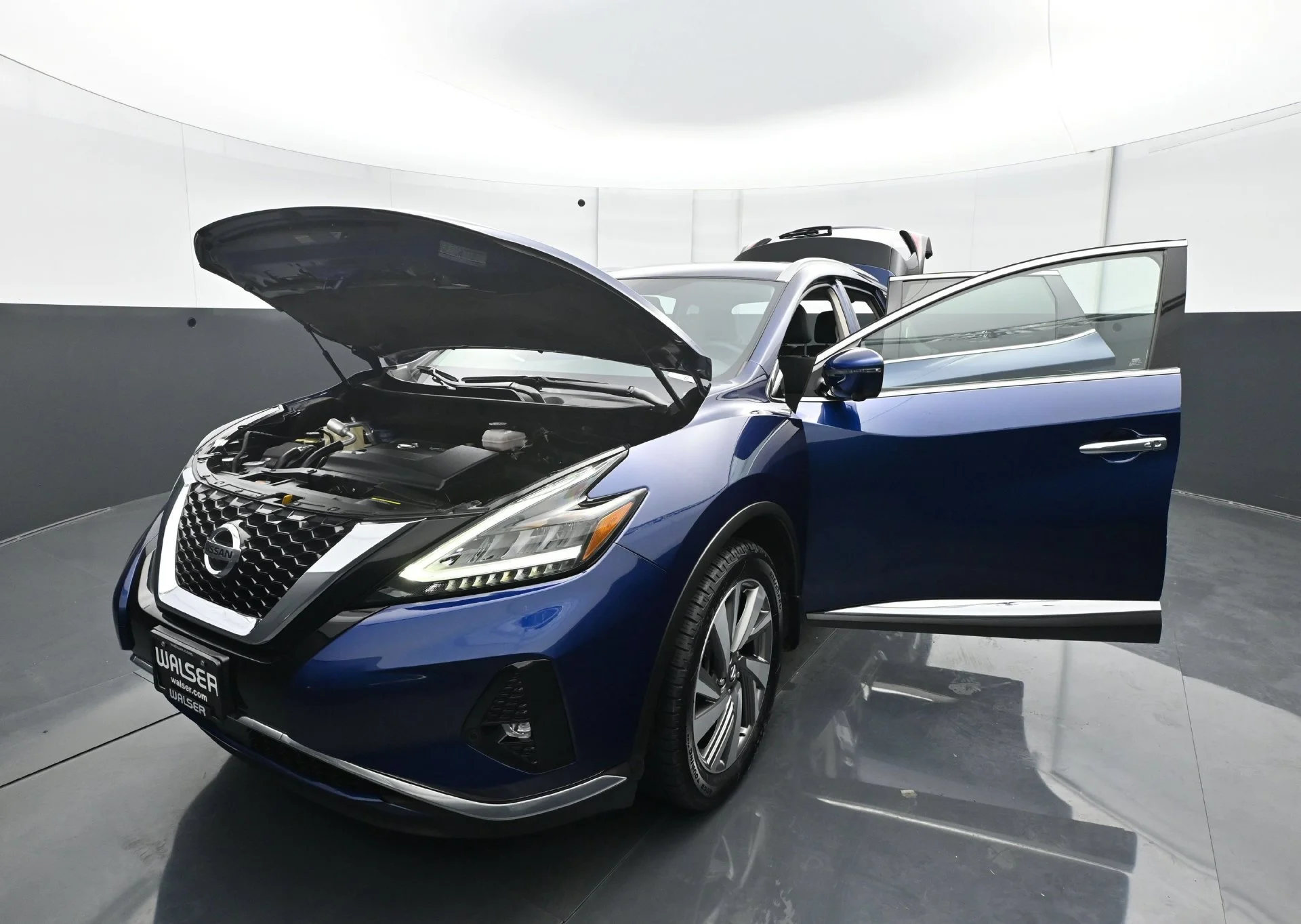 Used 2020 Deep Blue Pearl Nissan SL image 29