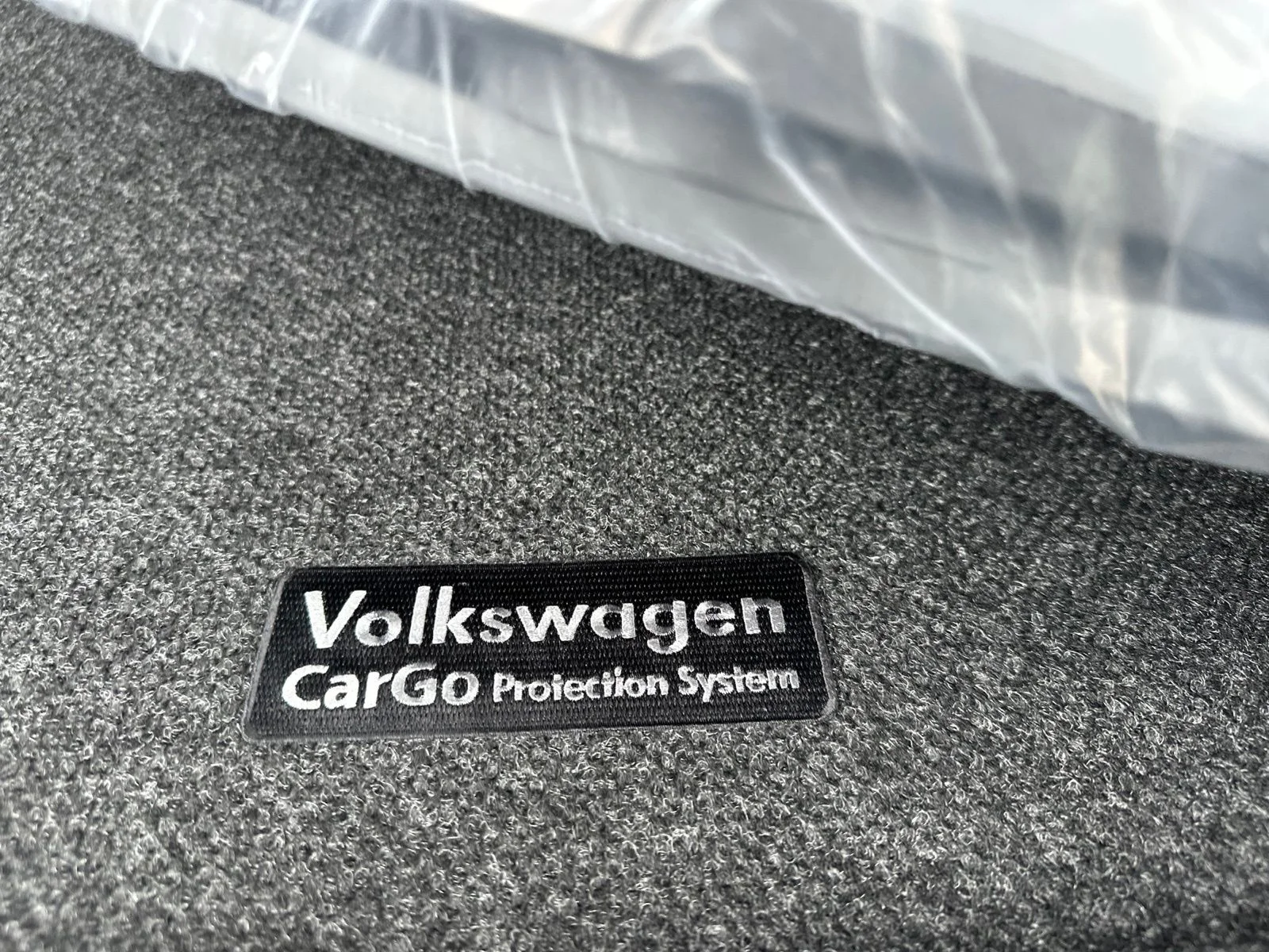 New 2026 Black Volkswagen 2.0T SE w/Technology image 29