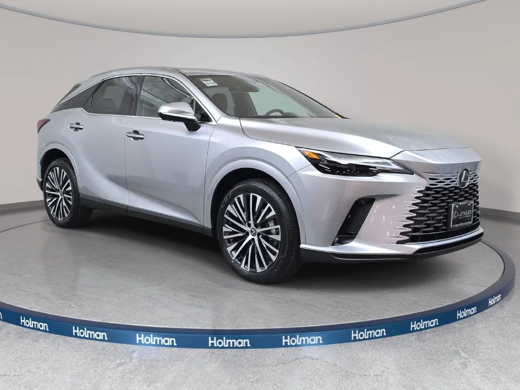 New 2026 Iridium Lexus PREMIUM PLUS image 3