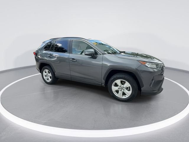 2021 Toyota RAV4 XLE - Photo 9