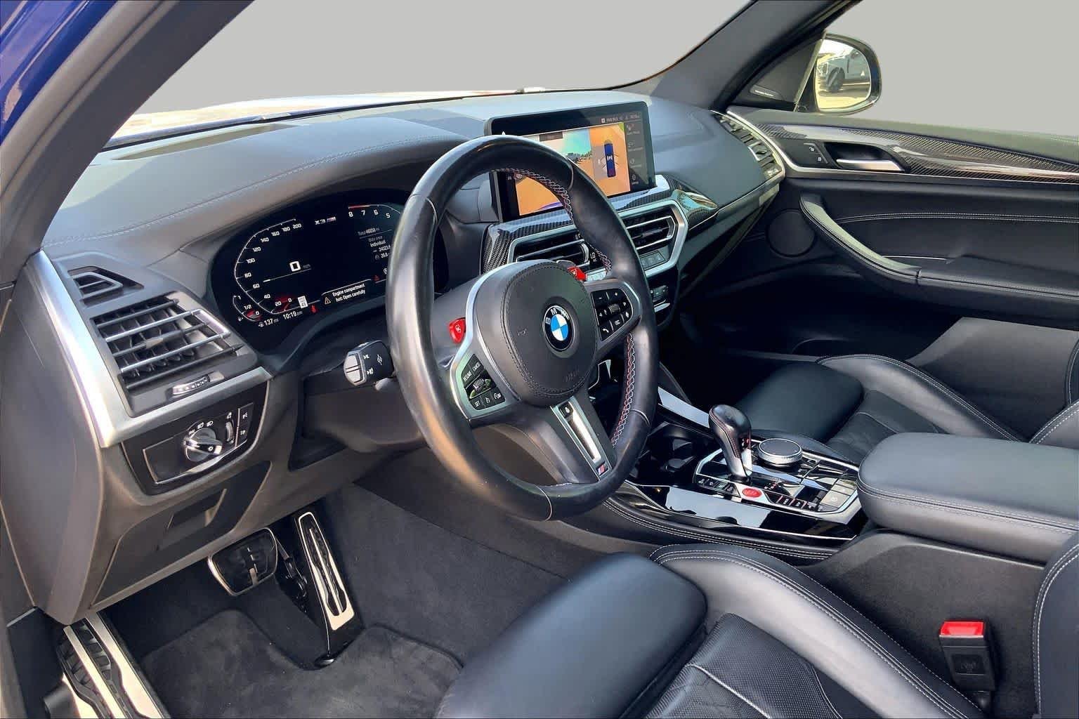 Used 2022 Marina Bay Blue Metallic BMW  image 18