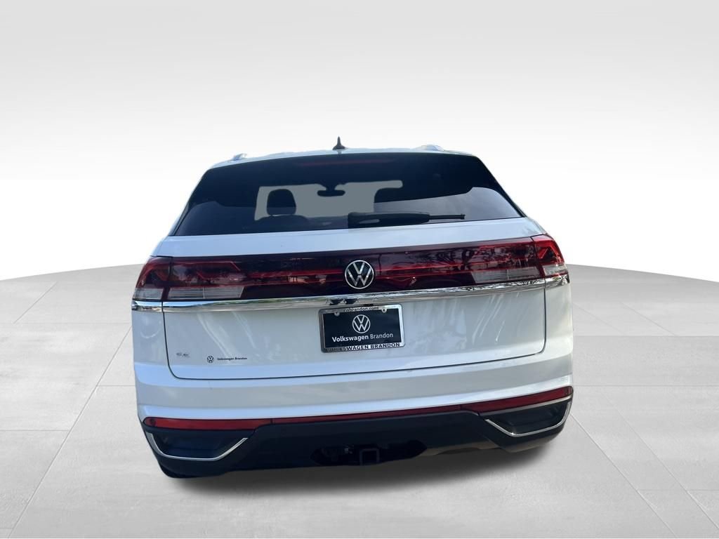 2026 Volkswagen Atlas Cross Sport SE w/Tech - Photo 4