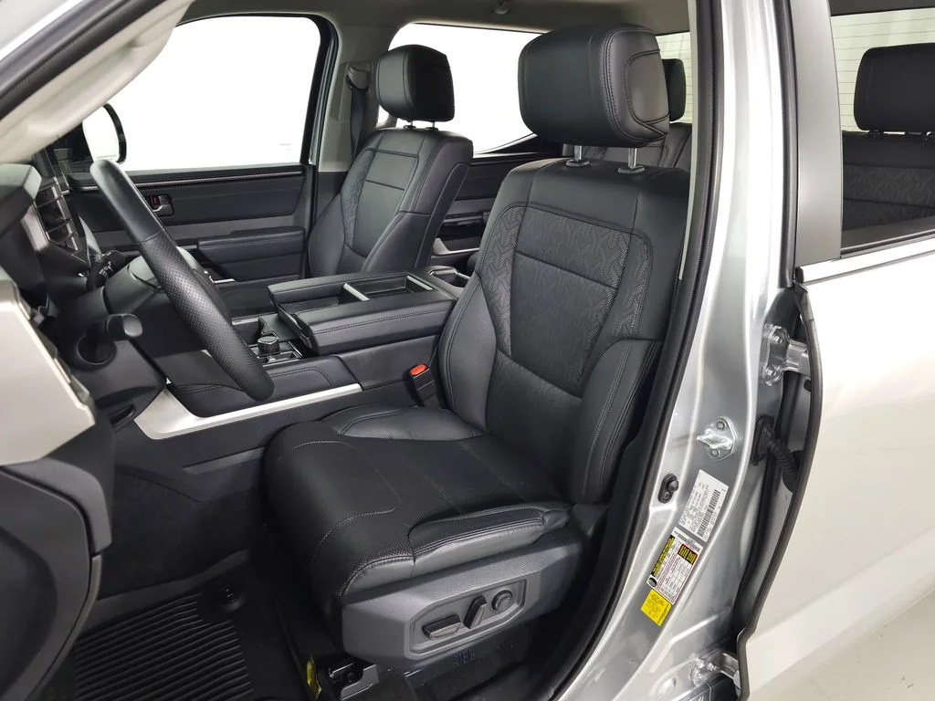 2024 Toyota Tundra Limited - Photo 18