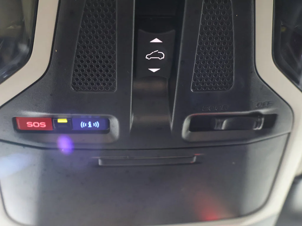 Used 2025 Black Subaru Onyx Edition image 36