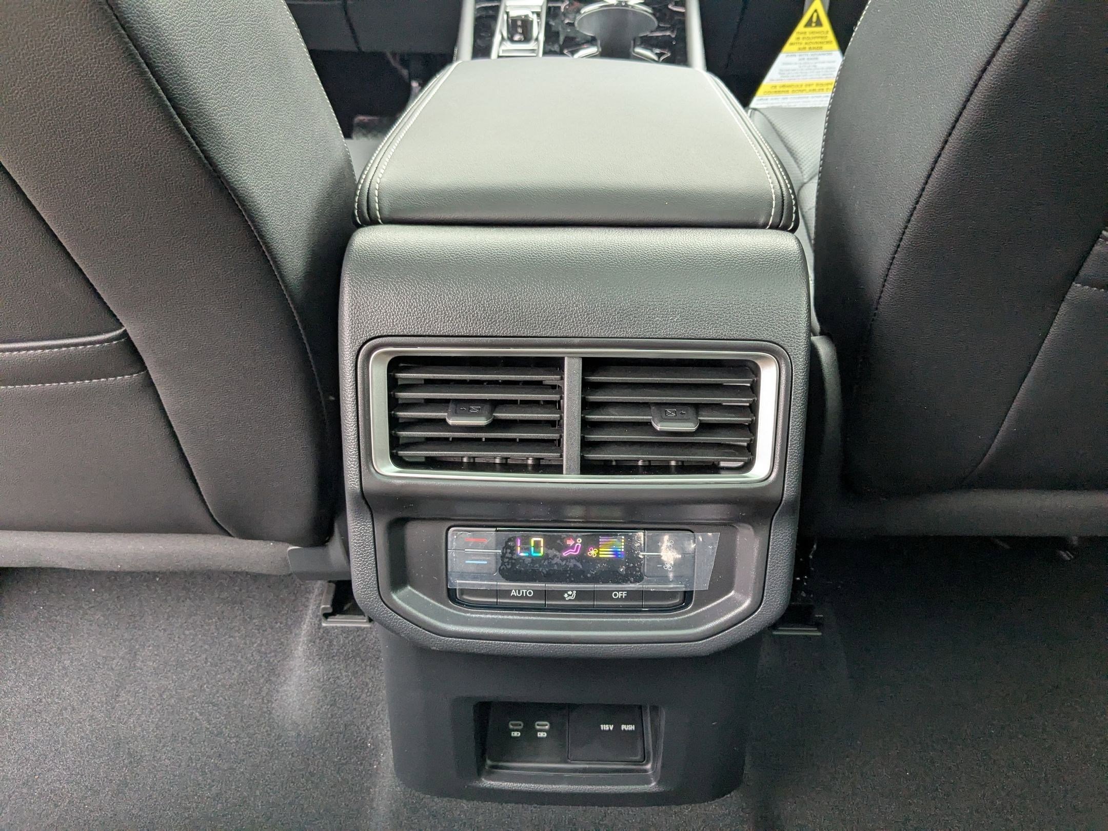 New 2026 Silver Mist Metallic Volkswagen 2.0T SE w/Technology image 17