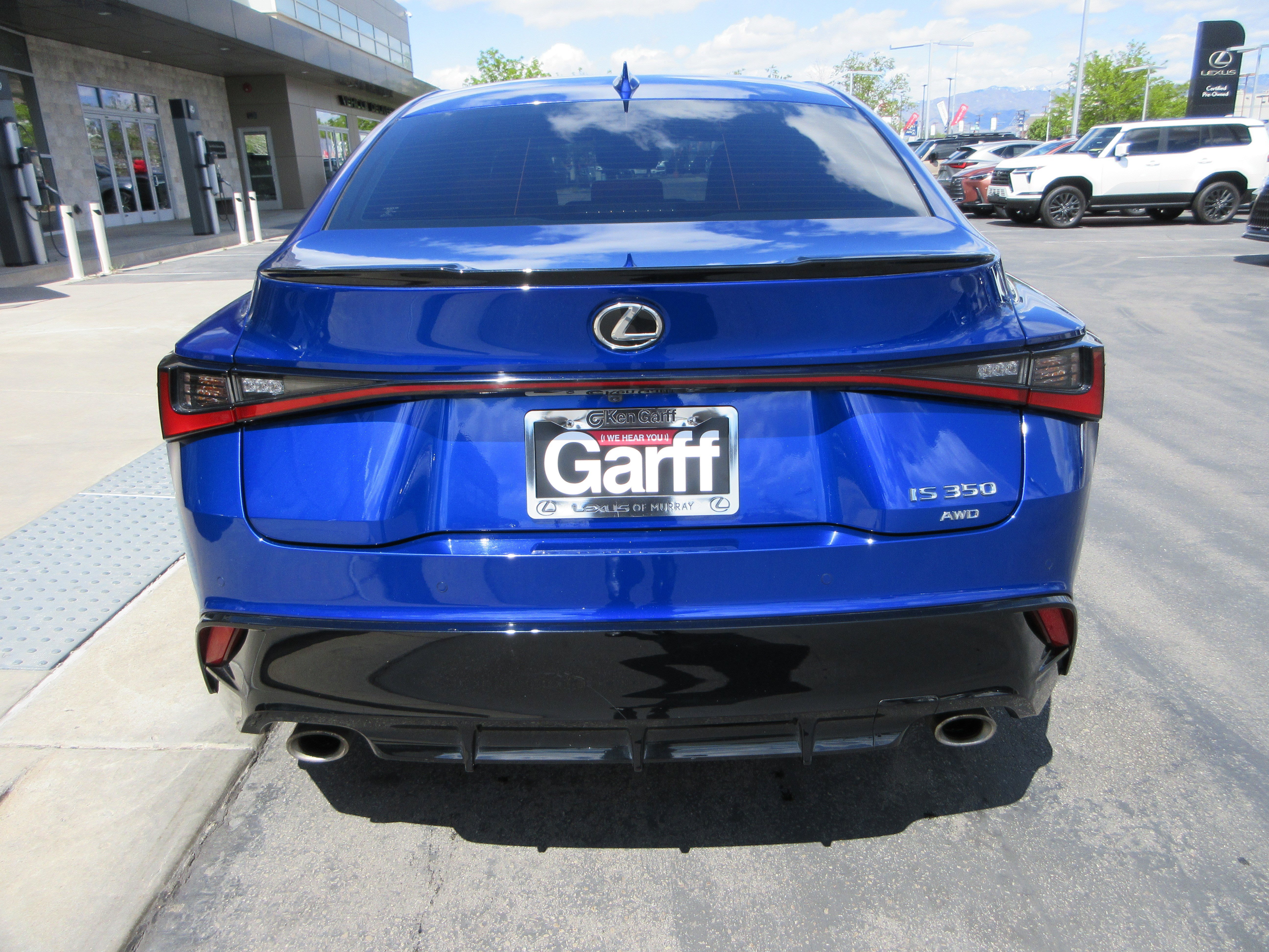 2024 Lexus IS 350 F SPORT - Photo 8