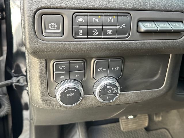 2022 GMC Yukon Denali - Photo 20