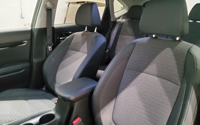 Used 2023 Black Kia S image 17