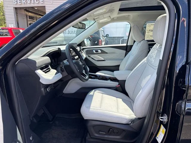 New 2026 Agate Black Metallic Ford Platinum™ image 72
