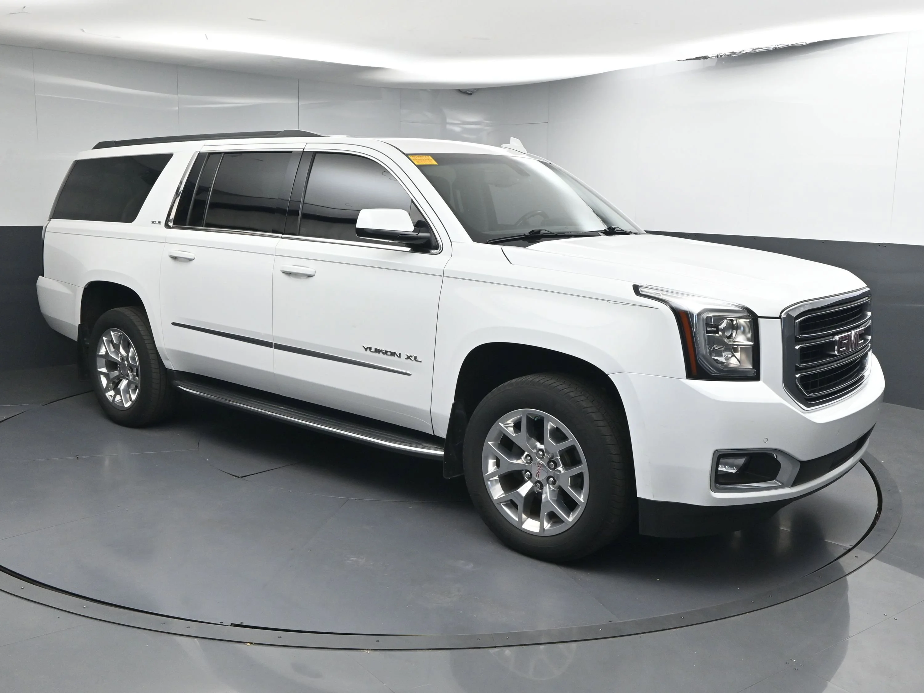2017 GMC Yukon 2WD SLE's photo