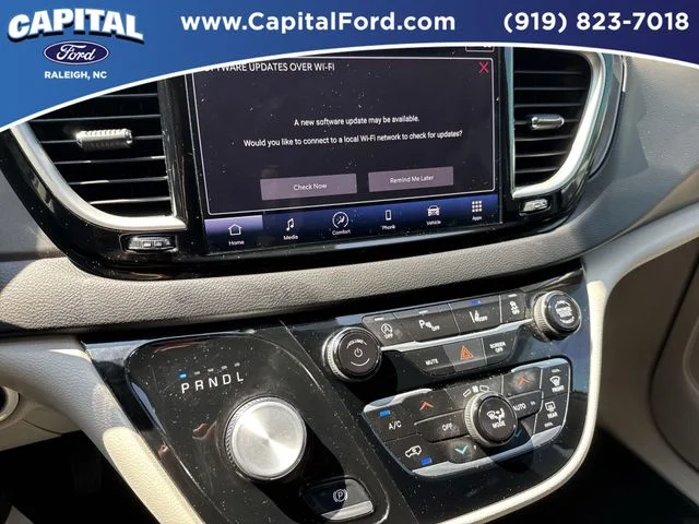 Used 2024 White Chrysler Touring L image 25