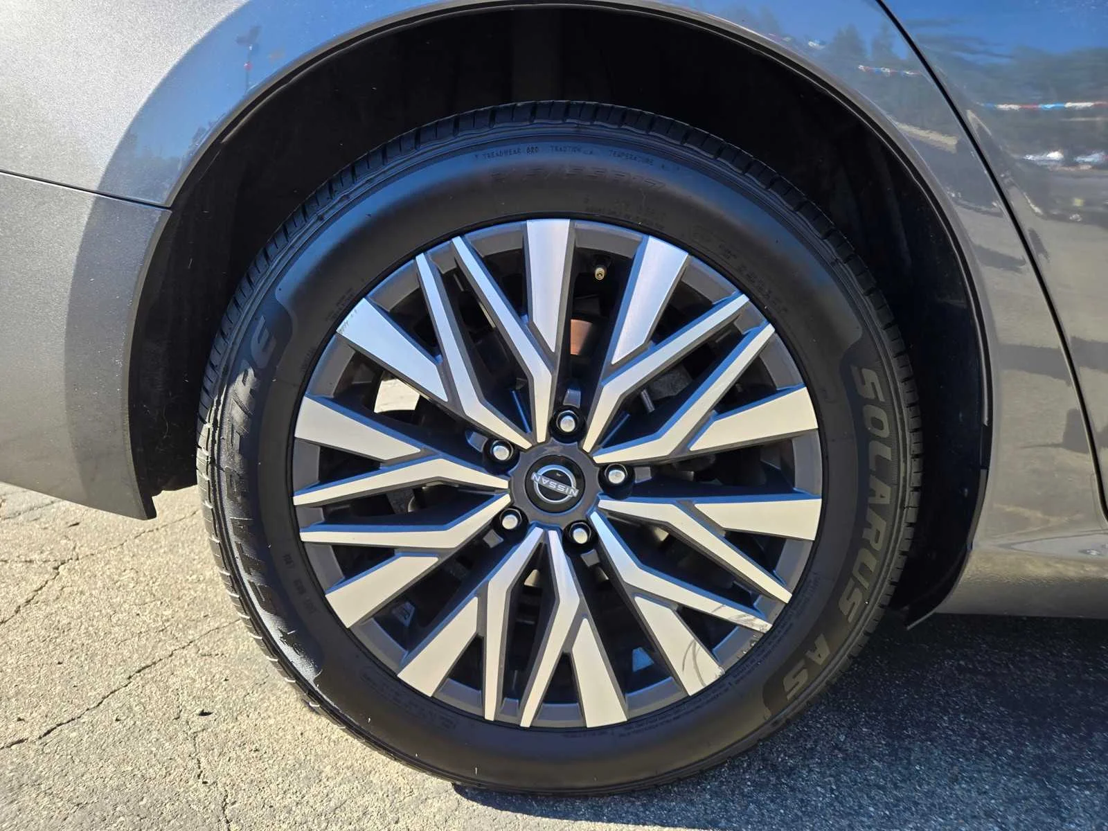 Used 2024  Nissan 2.5 SV image 29