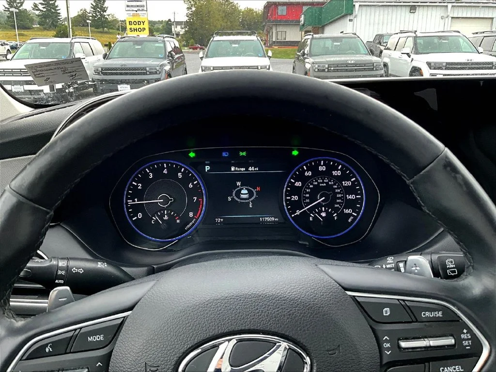 Used 2021 Black Hyundai SEL image 15