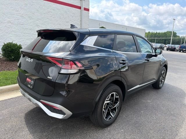 Used 2024 Black Kia LX image 9
