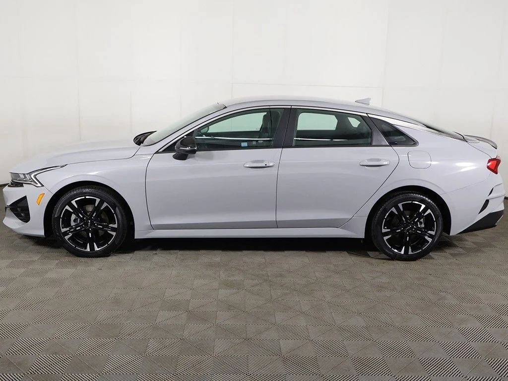 Certified Used 2024 Gray Kia GT-Line image 17