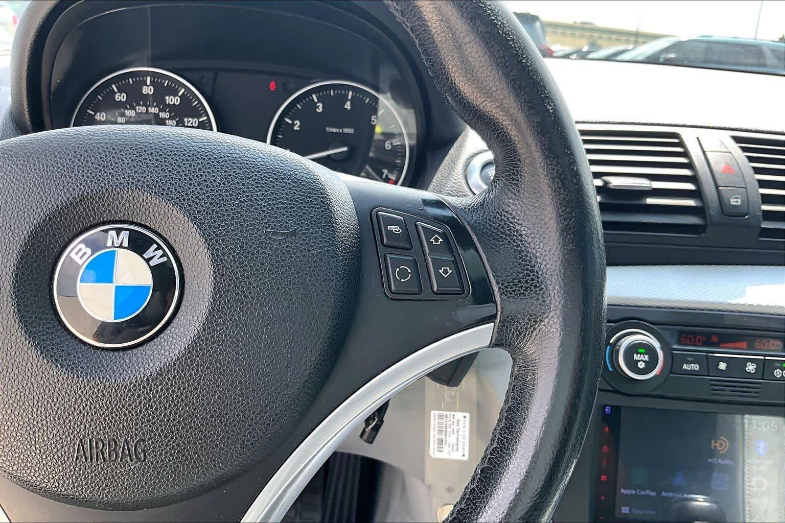 Used 2009 Alpine White BMW 128i image 21