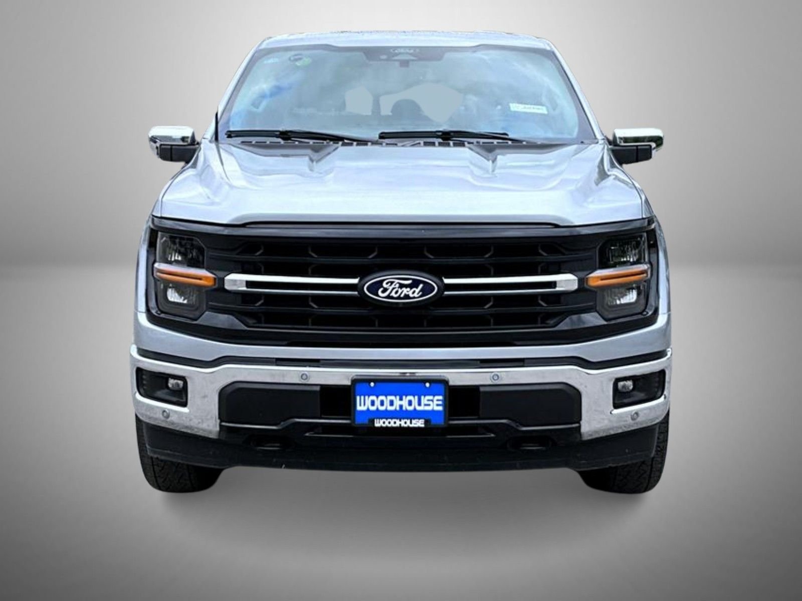 Used 2024 Silver Ford XLT image 2