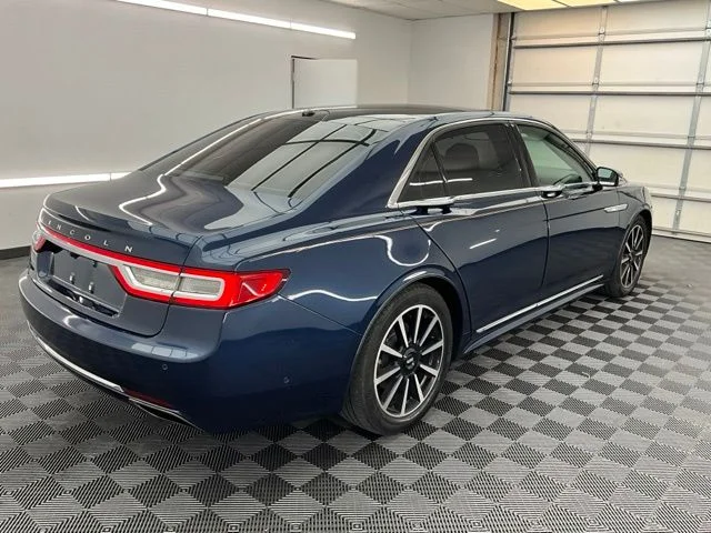 Used 2017 Black Lincoln Reserve image 17