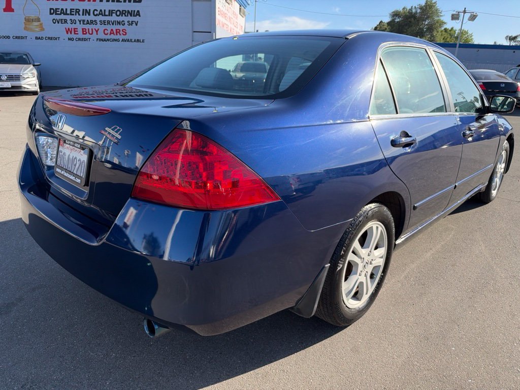 Used 2006 Blue Honda SE image 5