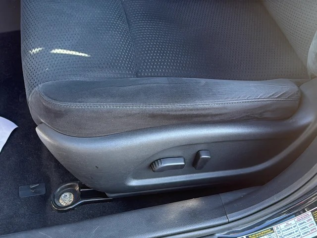 Used 2015 Blue Nissan 2.5 S image 18