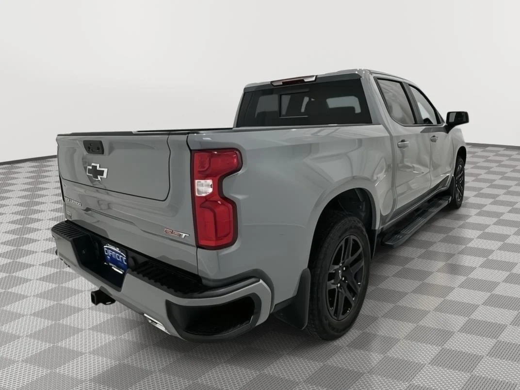 Used 2025 Slate Gray Metallic Chevrolet RST image 5
