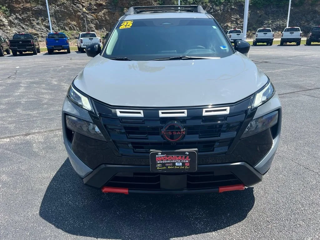 Used 2025 Boulder Gray Nissan Rock Creek image 2