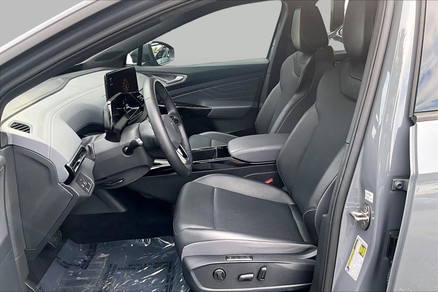 Used 2024 Pure Gray Volkswagen S image 8