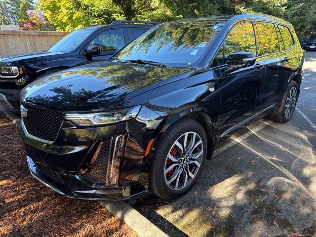 Used 2020 Manhattan Noir Metallic Cadillac Sport image 2