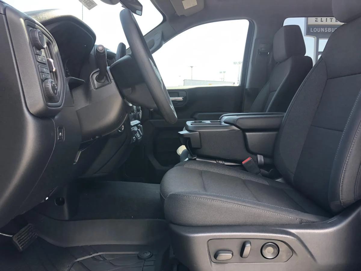 New 2026 Black Chevrolet 4wd Crew Cab 147 image 9