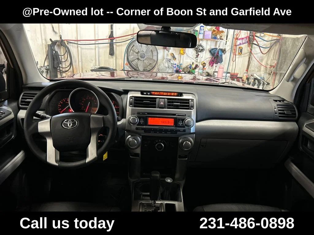 Used 2011  Toyota Trail image 17