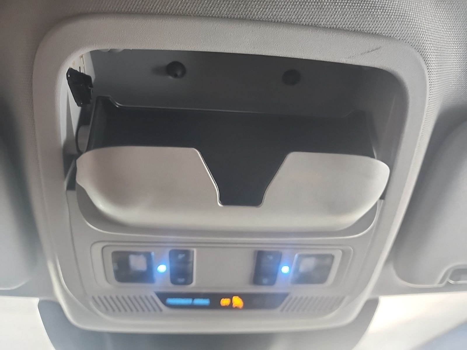 Used 2022 White Ford XLT image 31