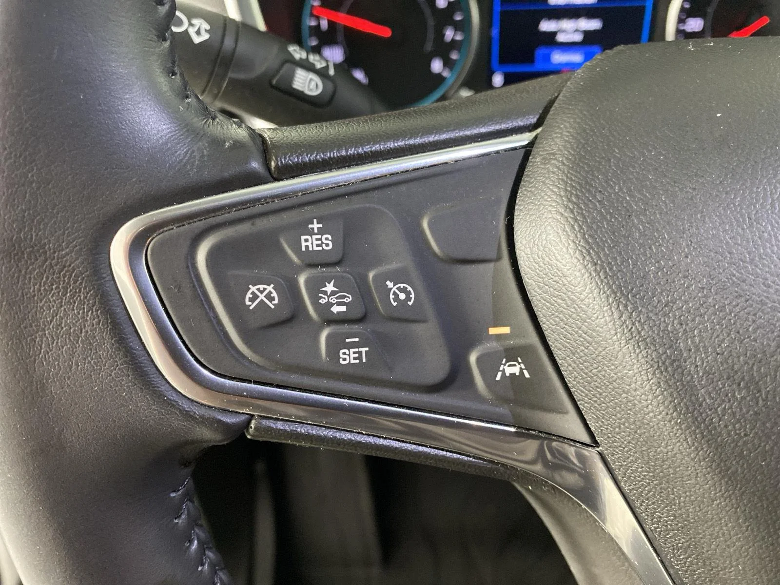 Used 2021 Summit White Chevrolet LT image 14