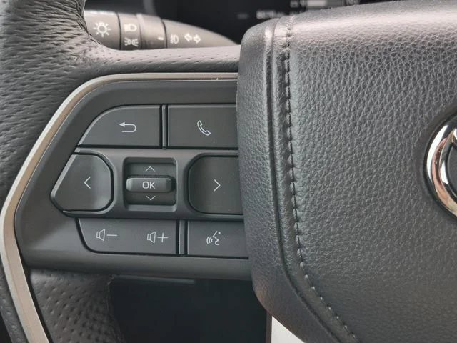 Used 2025 Lunar Rock Toyota SR5 image 26