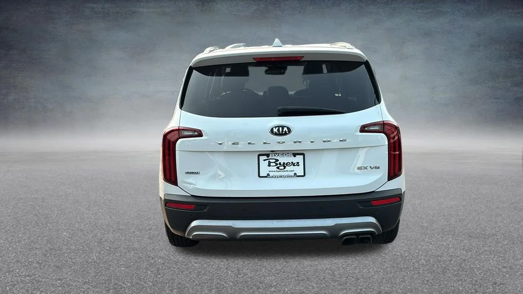 Used 2020 White Kia EX image 33