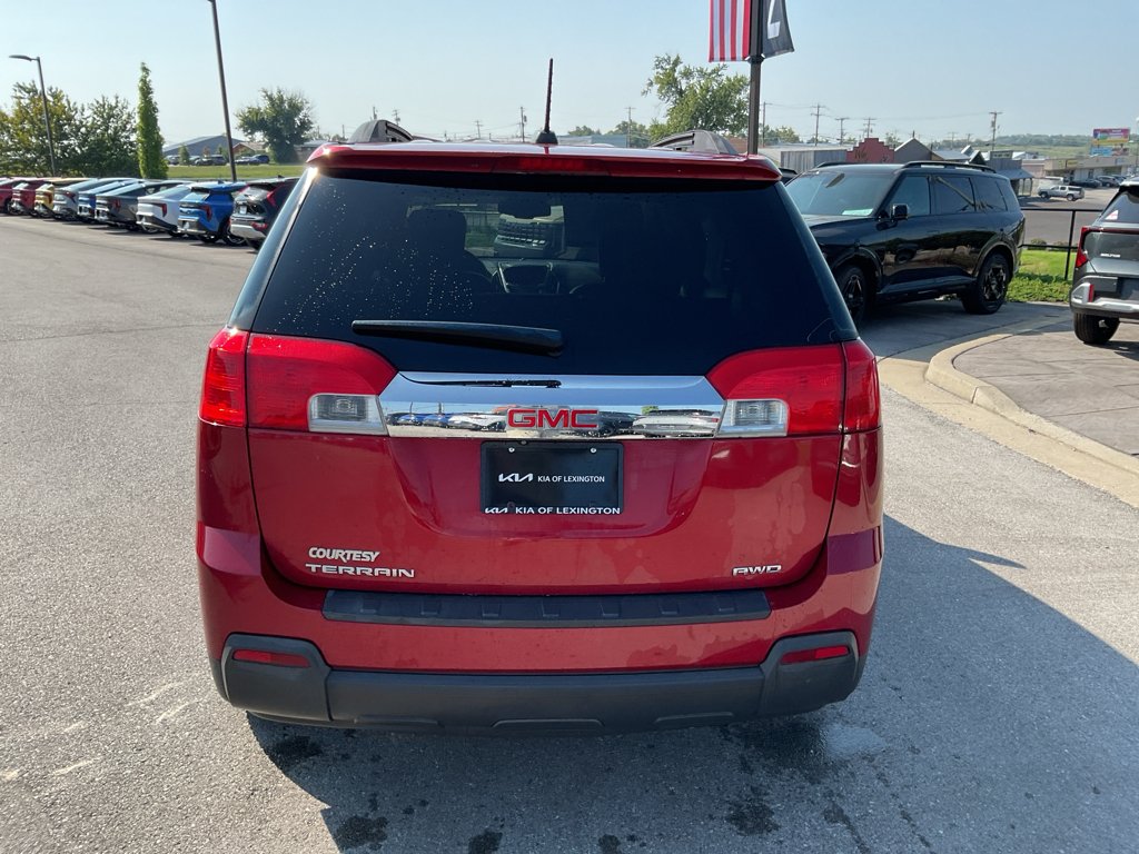 Used 2015 Crystal Red Tintcoat GMC SLT image 9